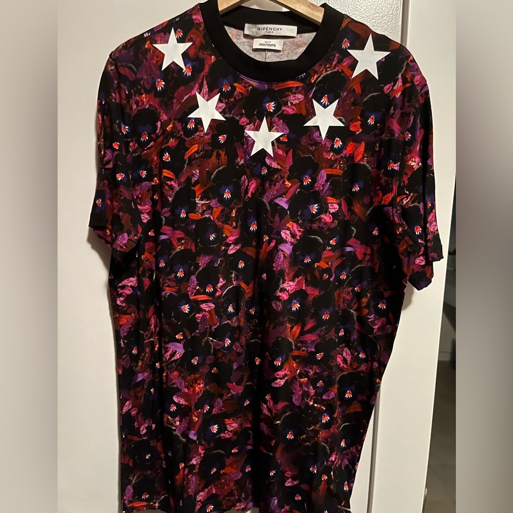 Givenchy Prosperity Print Tshirt Paris limited edition